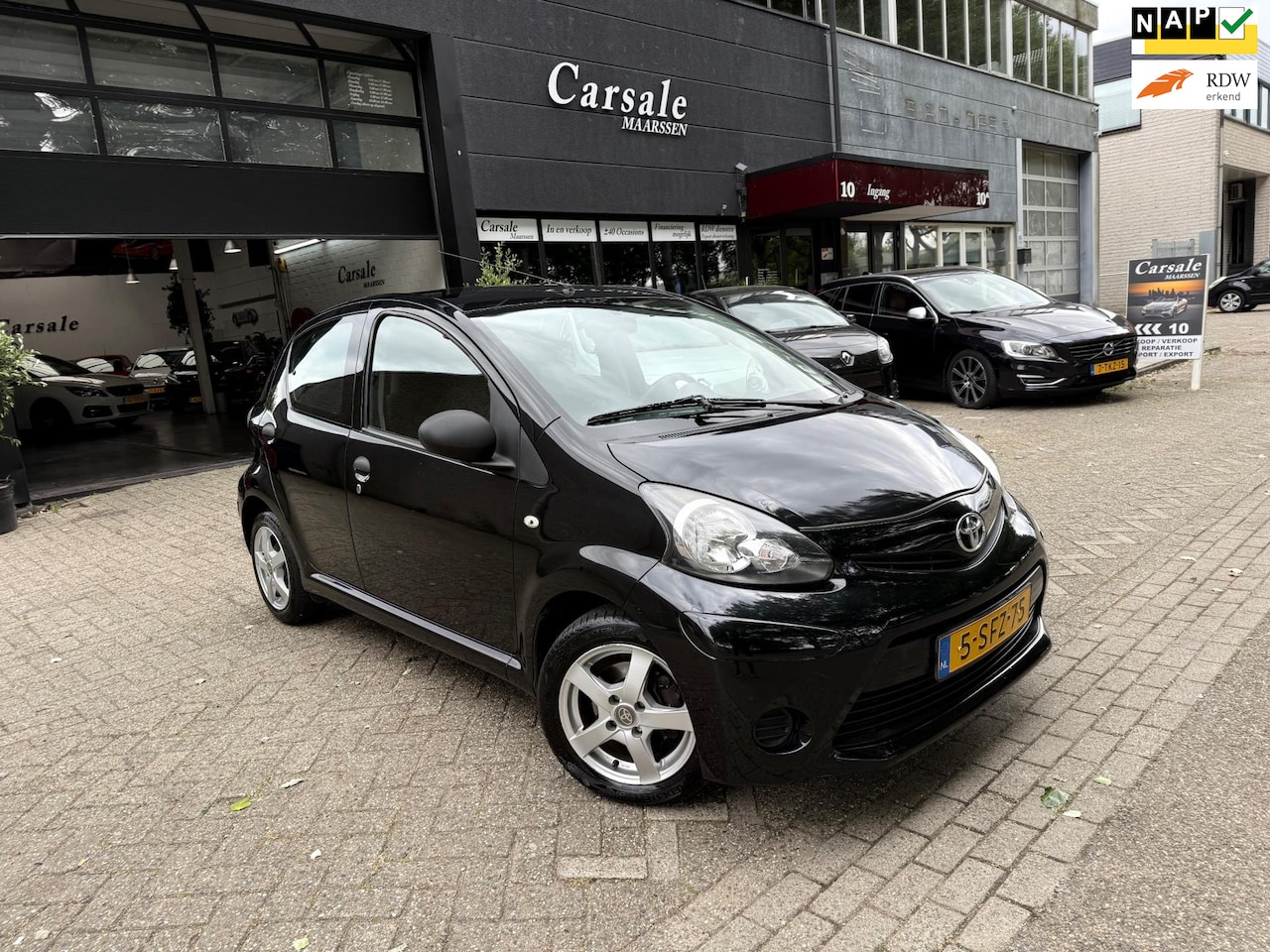 Toyota Aygo - 1.0 VVT-i Now airco 5 Deurs nap - AutoWereld.nl