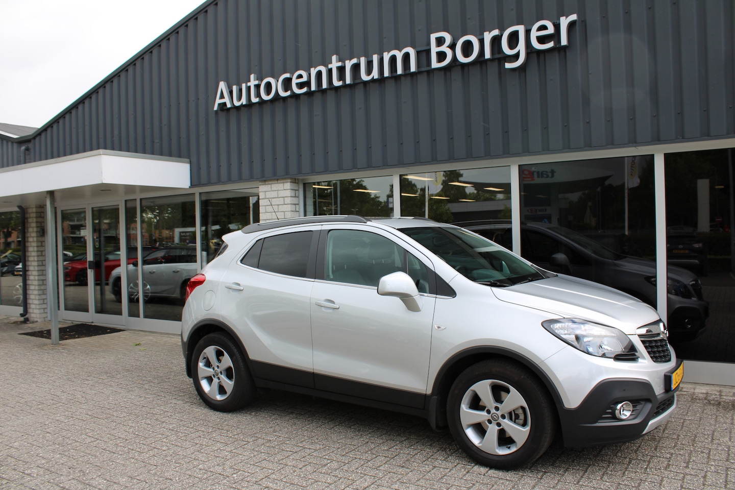 Opel Mokka - 1.4 T Innovation navi/leder/17"LM /clima/trekhaak/open dak - AutoWereld.nl