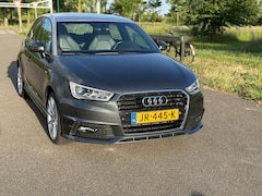 Audi A1 Sportback - 1.4 TFSI CoD Sport Pro Line S Audi A1 S-LINE | UNIEKE STOELEN | Mooie kleur | Dealeronderhouden