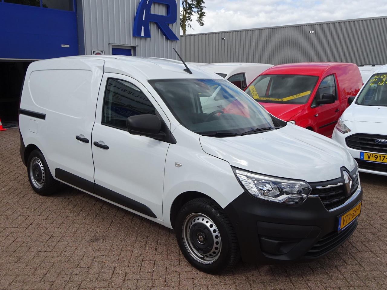 Renault Express - 1.5 dCi 75 Comfort AIRCO GROOT NAVI SCHERM CAMERA CRUISE CONTROL - AutoWereld.nl