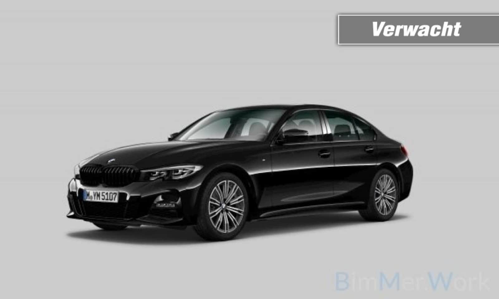 BMW 3-serie - 320i M Sport 320i M-Sport,1e Eig,Half Leer,LED,Carplay,Dealer OH,Lane Ass., - AutoWereld.nl