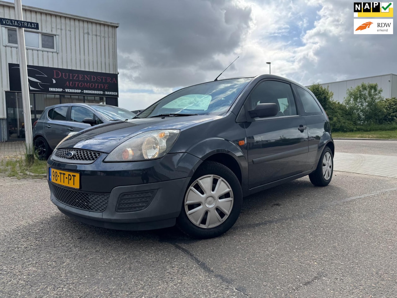 Ford Fiesta - 1.3-8V Champion+ Airco - AutoWereld.nl