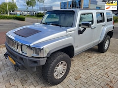 Hummer H3 - 5 cilinders van