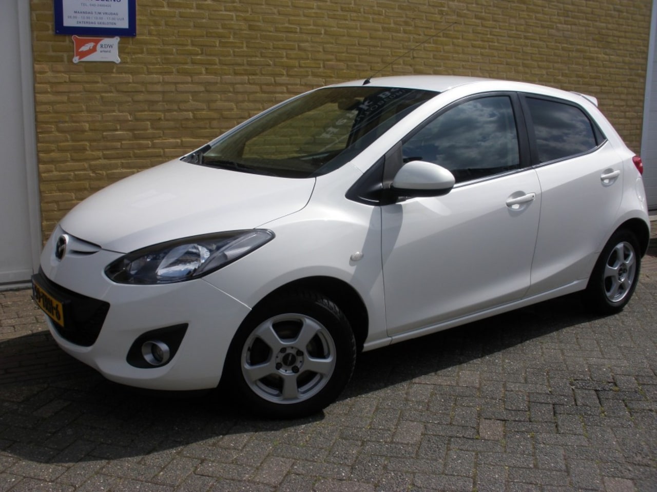 Mazda 2 - 1.3i Bi-Feul GT 5deurs Airco Lm-velgen. (Org.NL) - AutoWereld.nl