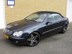 Mercedes-Benz CLK-klasse Cabrio - 240 V6 Automaat Navi/Leder/19inch Lm-velgen