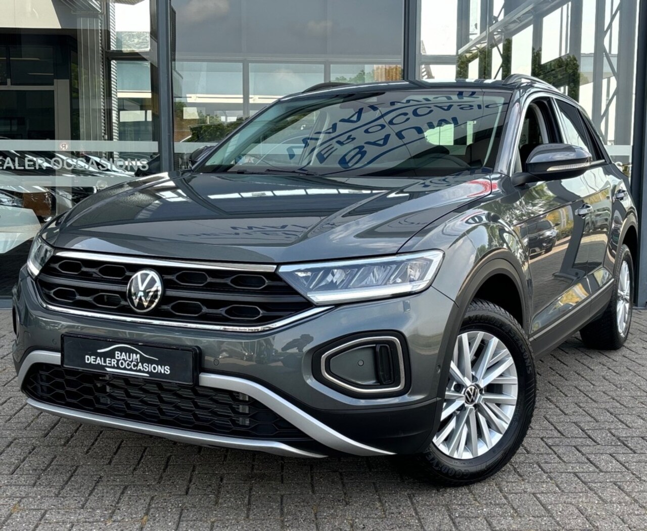 Volkswagen T-Roc - 1.0 TSI 115PK STYLE EDITION AIRCO NAVI PDC STOELVW. - AutoWereld.nl