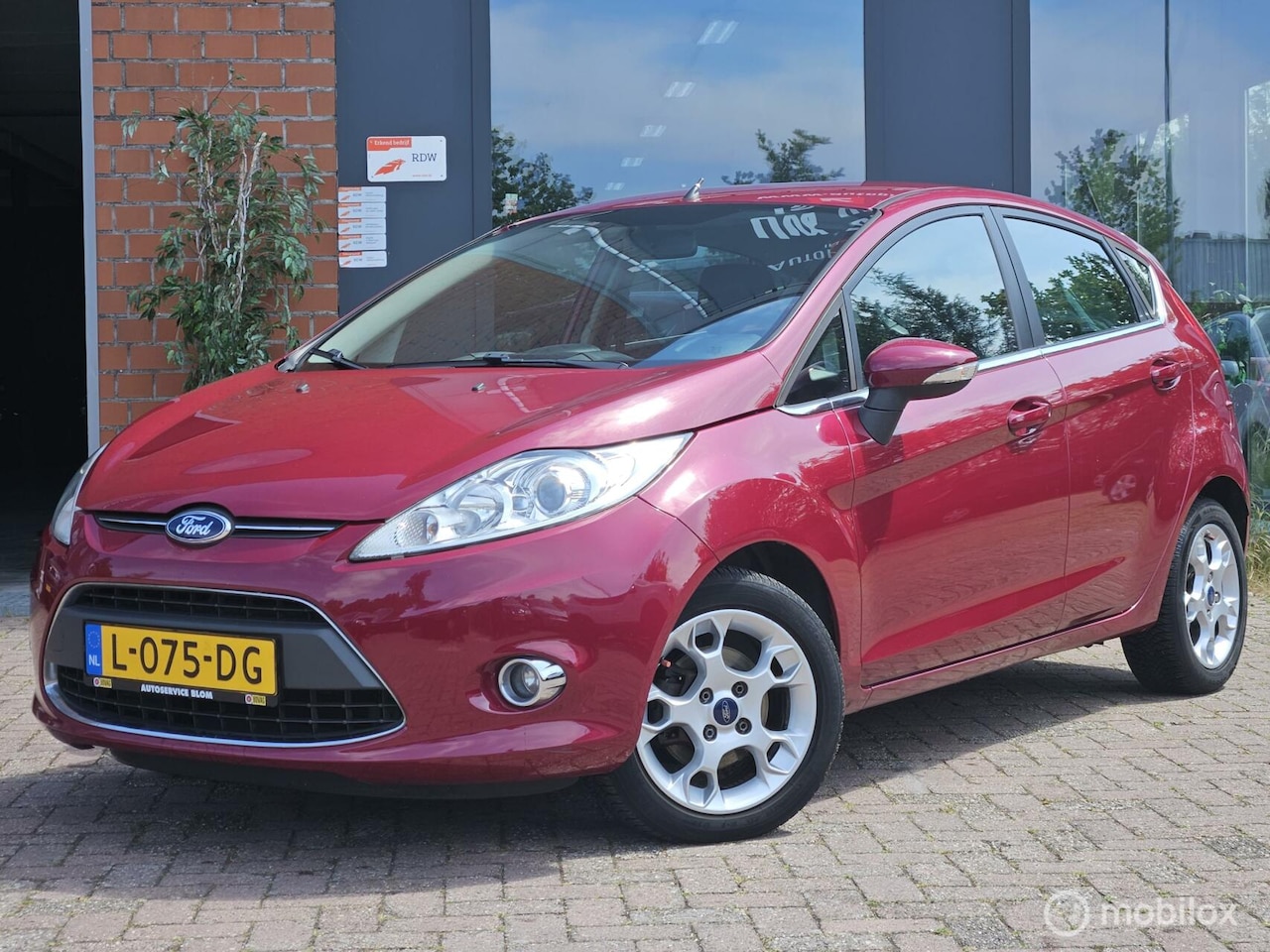 Ford Fiesta - 1.4 Titanium Airco Elek ramen nw apk bij afleveringen - AutoWereld.nl