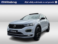 Volkswagen T-Roc - 1.5 TSI R-Line Business+ / 19"LMV / CAMERA / NAVI / APP.Connect / PANODAK