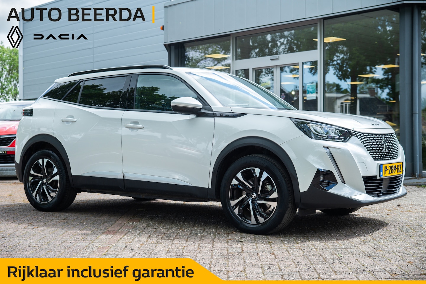 Peugeot e-2008 - EV Allure Pack 50 kWh | Stoelverwarming | Achteruitrijcamera | Navigatie - AutoWereld.nl