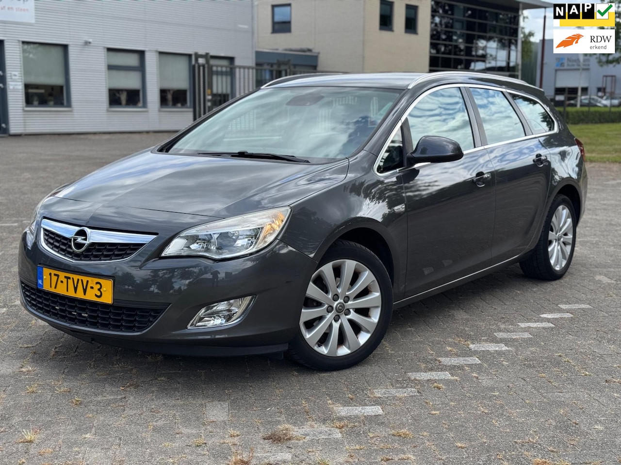 Opel Astra Sports Tourer - 1.4 Turbo Cosmo/Dealeronderh./Leder/Navi/Airco/Trekhaak - AutoWereld.nl