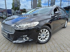 Ford Mondeo Wagon - 1.5 160PK Titanium Trekhaak Parkeersensoren NAV Cruise Climate