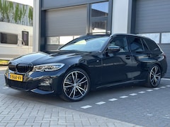 BMW 3-serie Touring - 320i High Executive BMW 320i M 2021. Nieuwstaat! BMW Premiumselection Garantie tot juni 2026. Met BMW onderhou