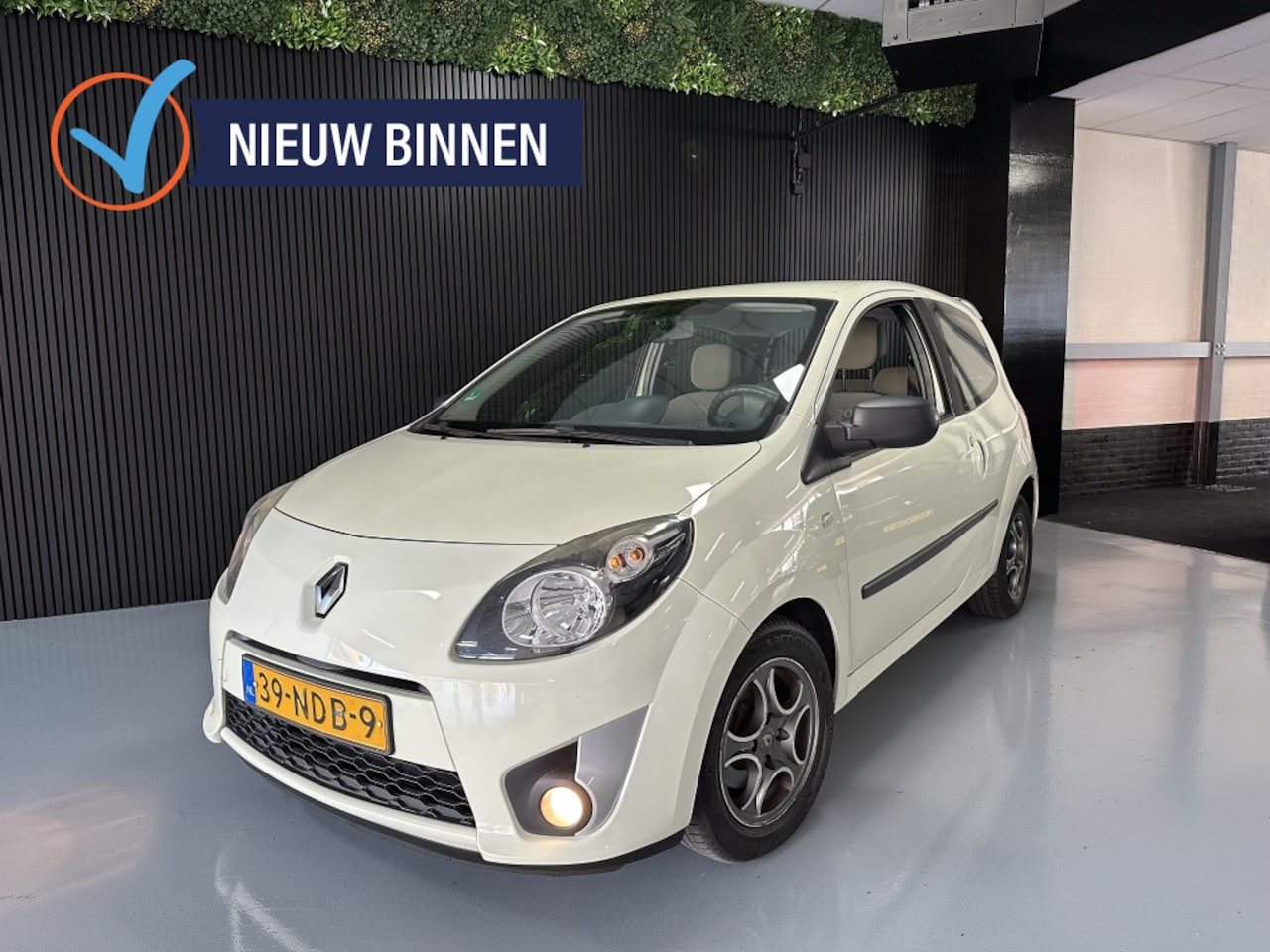 Renault Twingo - 1.2 16V Authentique Airco Lmv Aux Elek. Ramen - AutoWereld.nl