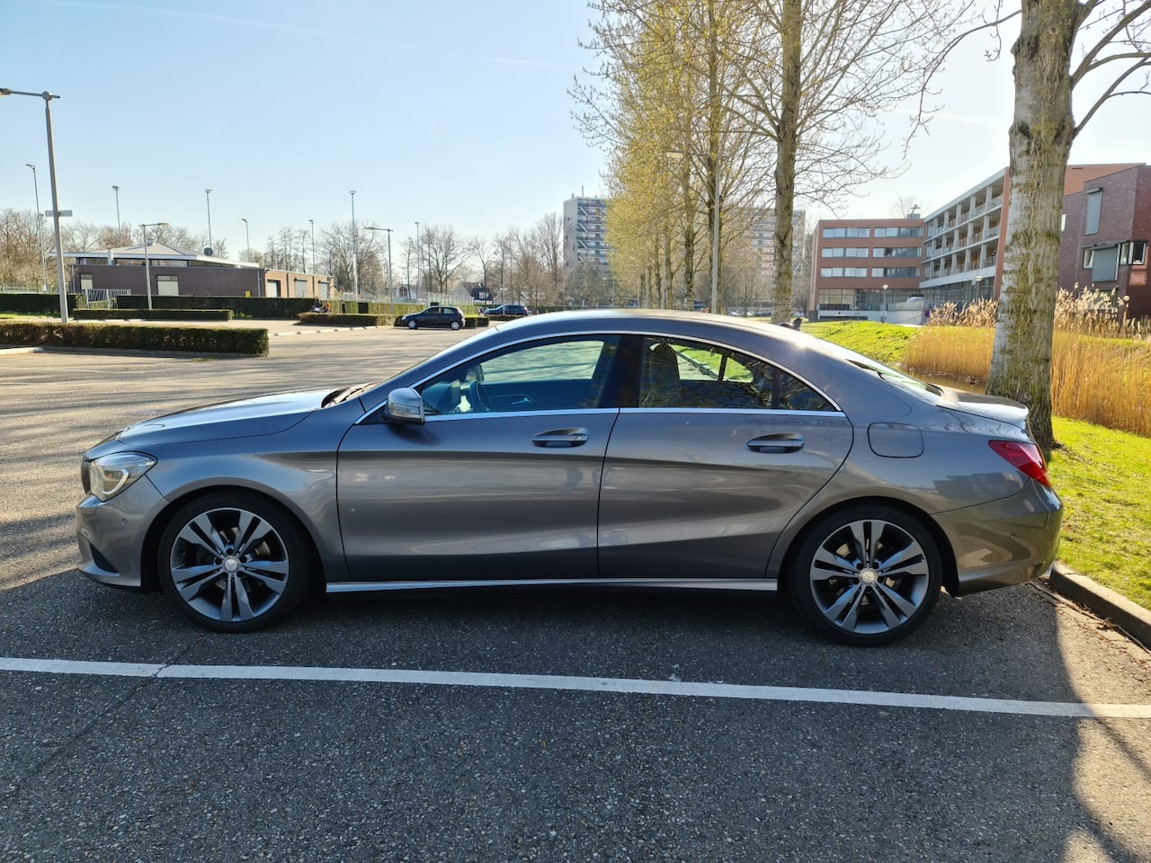 Mercedes-Benz CLA-Klasse - 180 Prestige Mercedes-Benz CLA-KLASSE 180 | HALF-LEDER | XENON | NAVI - AutoWereld.nl