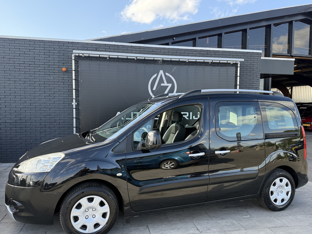 Peugeot Partner Tepee - 1.6 XR 5 persoons ! Airco ! - AutoWereld.nl