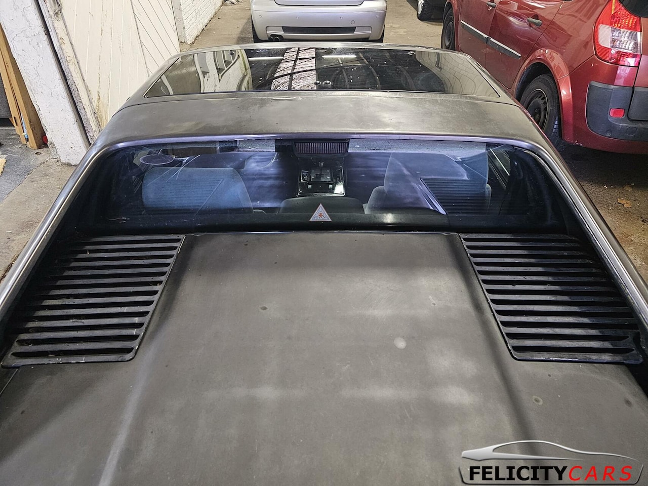 Pontiac Fiero - 2.8 v6 ferrari replica look handbak - AutoWereld.nl