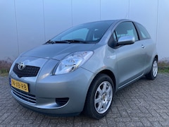 Toyota Yaris - 1.0 VVTi Sol Airco, LM velgen, verschuifbare achterbank, APK tot mei 2026