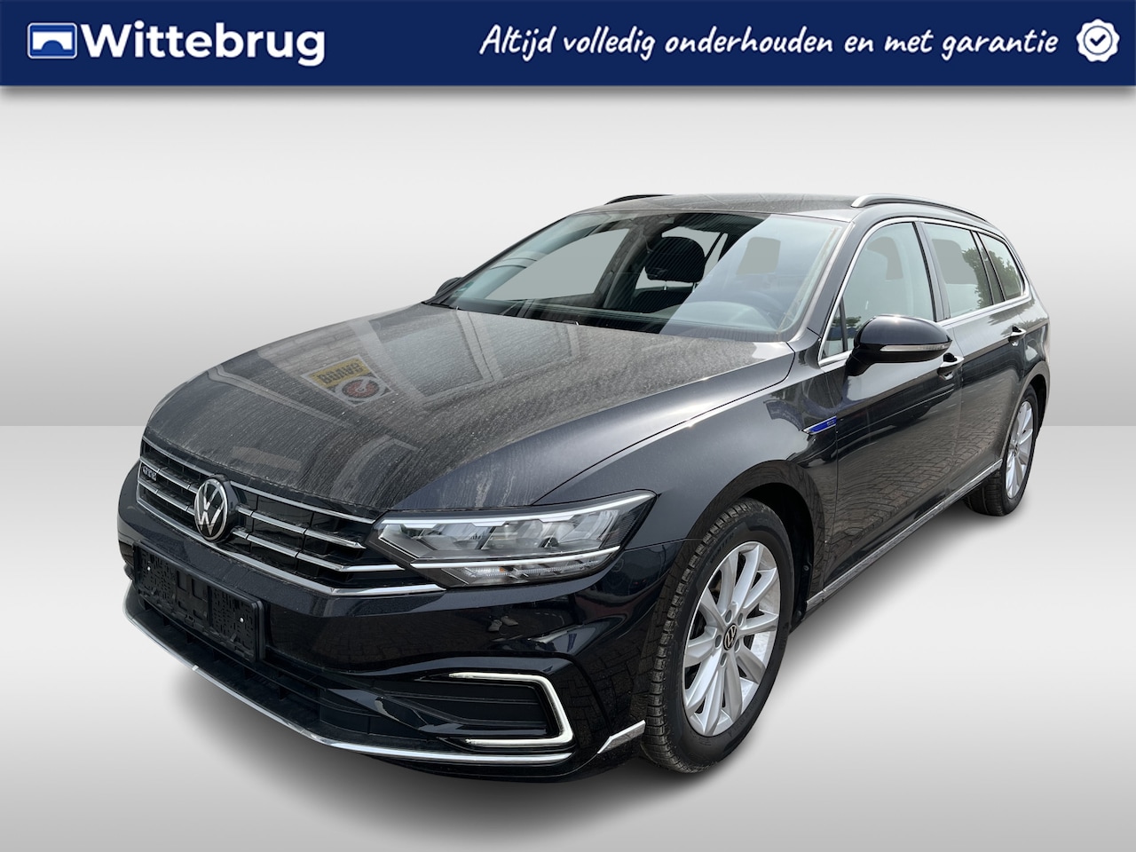 Volkswagen Passat Variant - 1.4 TSI PHEV GTE / AUTOMAAT/ STOEL VERWARM./ TREKHAAK/ PARK. SENSOREN V+A/ CAMERA/ ELEK. K - AutoWereld.nl