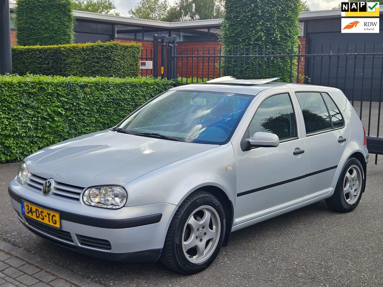 Volkswagen Golf - 1.4-16V Trendline|Dakje|Aux Bluetooth|Trekhaak|5deurs|NAP| - AutoWereld.nl