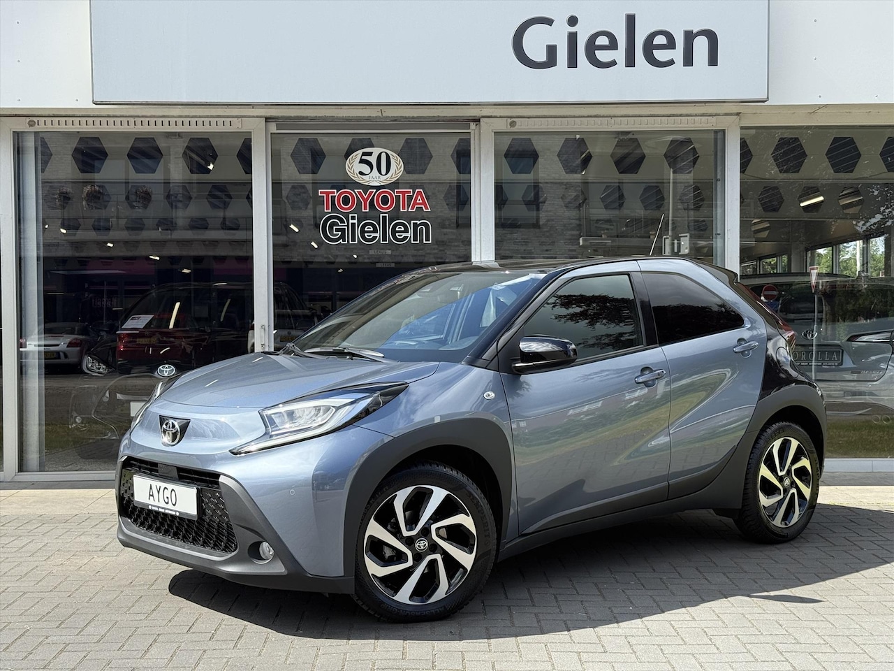 Toyota Aygo X - 1.0 VVT-i S-CVT Automaat Pulse Premium | Parkeersensoren, Bi-Tone, Stoelverwarming, Climat - AutoWereld.nl
