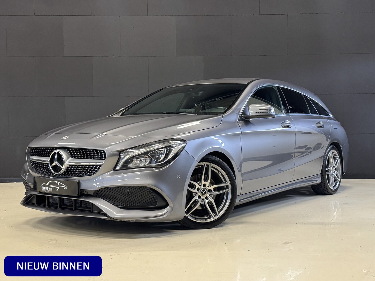 Mercedes-Benz CLA-klasse Shooting Brake - 180 AMG pakket Automaat | Leder | Navi | Camera | Stoelverwarming | Sportstoelen | Cruise - AutoWereld.nl