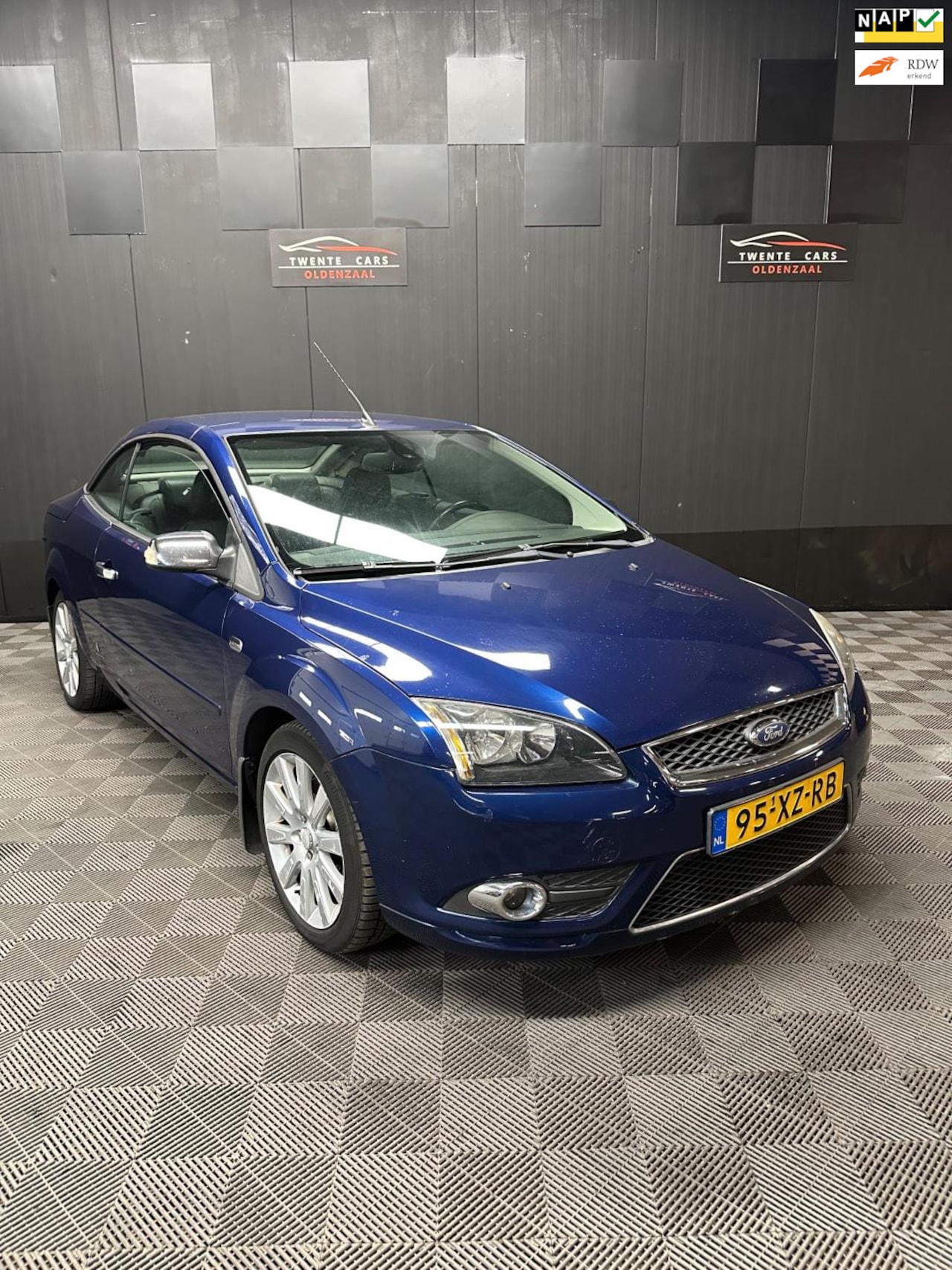 Ford Focus Coupé-Cabriolet - 2.0-16V Titanium 2.0-16V Titanium - AutoWereld.nl