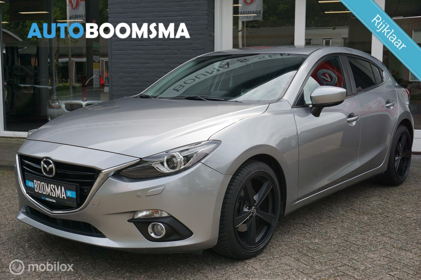 Mazda 3 - 2.0 SkyActiv-G 120pk GT-M Clima Leer LED Navi Cruise - AutoWereld.nl