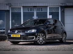 Volkswagen Golf - 1.4 TSI GTE I Pano I Leder I Carplay I Stoelverw. I Afn.trekhaak I NL-auto I NAP