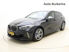 BMW 1-serie - M135i 306pk Aut xDrive -HeadUp -M Sportbesturing -Adaptief Onderstel -M Sportrem -Live Coc