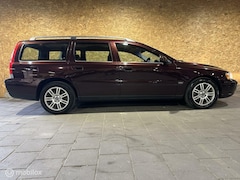 Volvo V70 - 2.5T 210pk Geartronic RHD - 7-persoons
