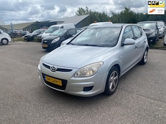 Hyundai i30 - 1.4i Active Cool