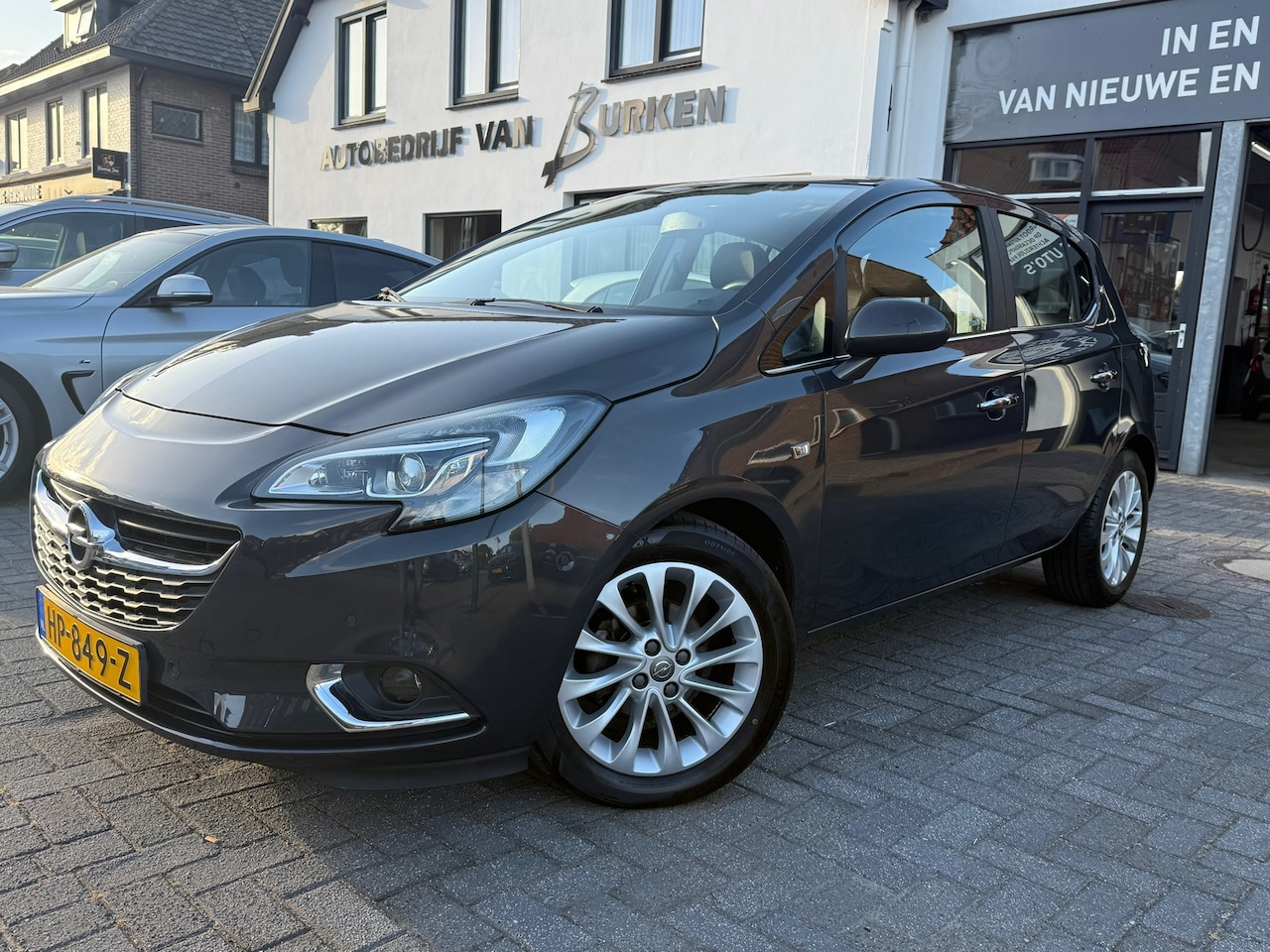 Opel Corsa - 1.4 Cosmo automaat, Climate control,Achteruitrij camera,Parkeersensoren, - AutoWereld.nl