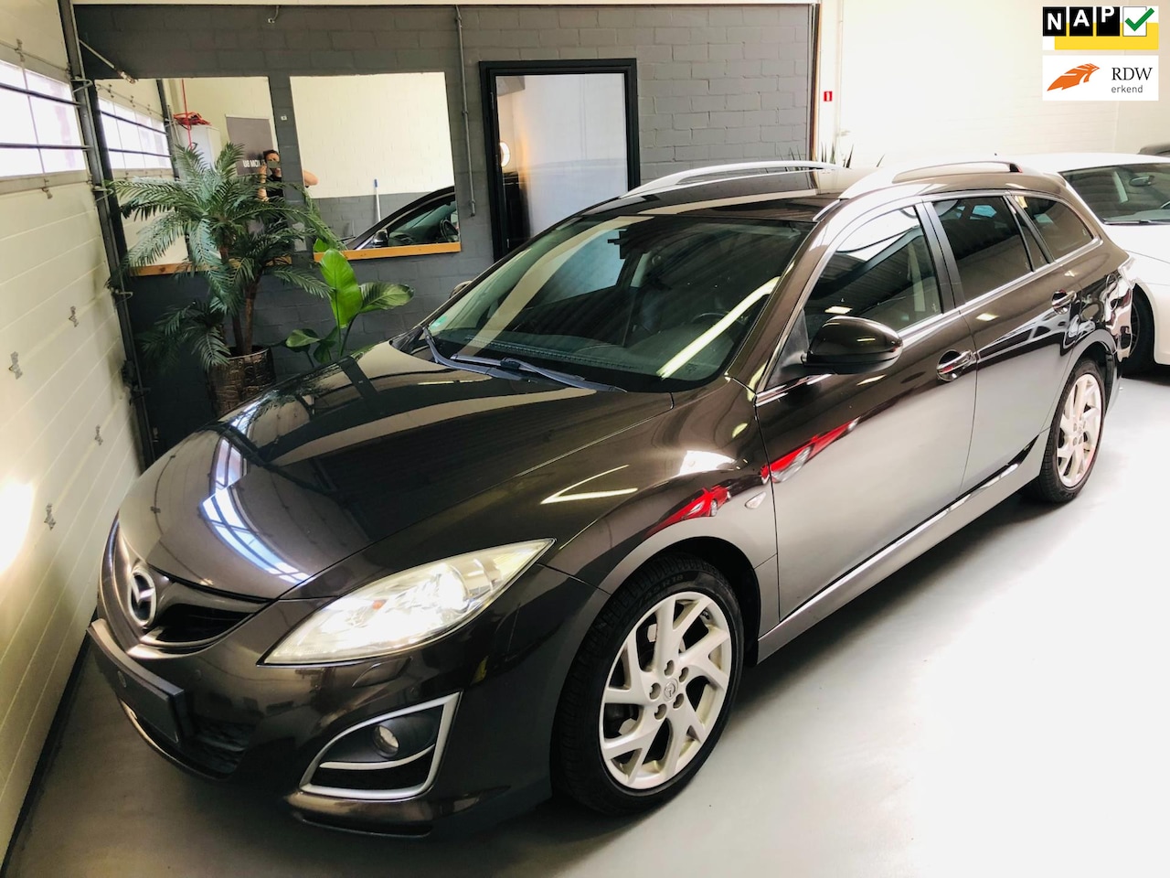 Mazda 6 Sportbreak - 2.0 155pk/Trekhaak/Xenon/LEER/BOSE - AutoWereld.nl