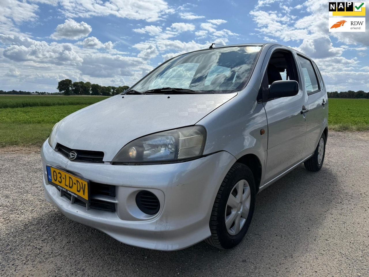 Daihatsu Young RV - 1.0-12V SXi |1e eigenaar| nwe APK - AutoWereld.nl