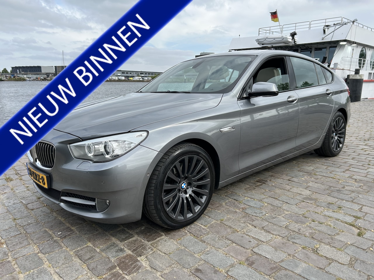 BMW 5-serie Gran Turismo - 535i High Executive | Softclose | Camera | Pano | Xenon - AutoWereld.nl