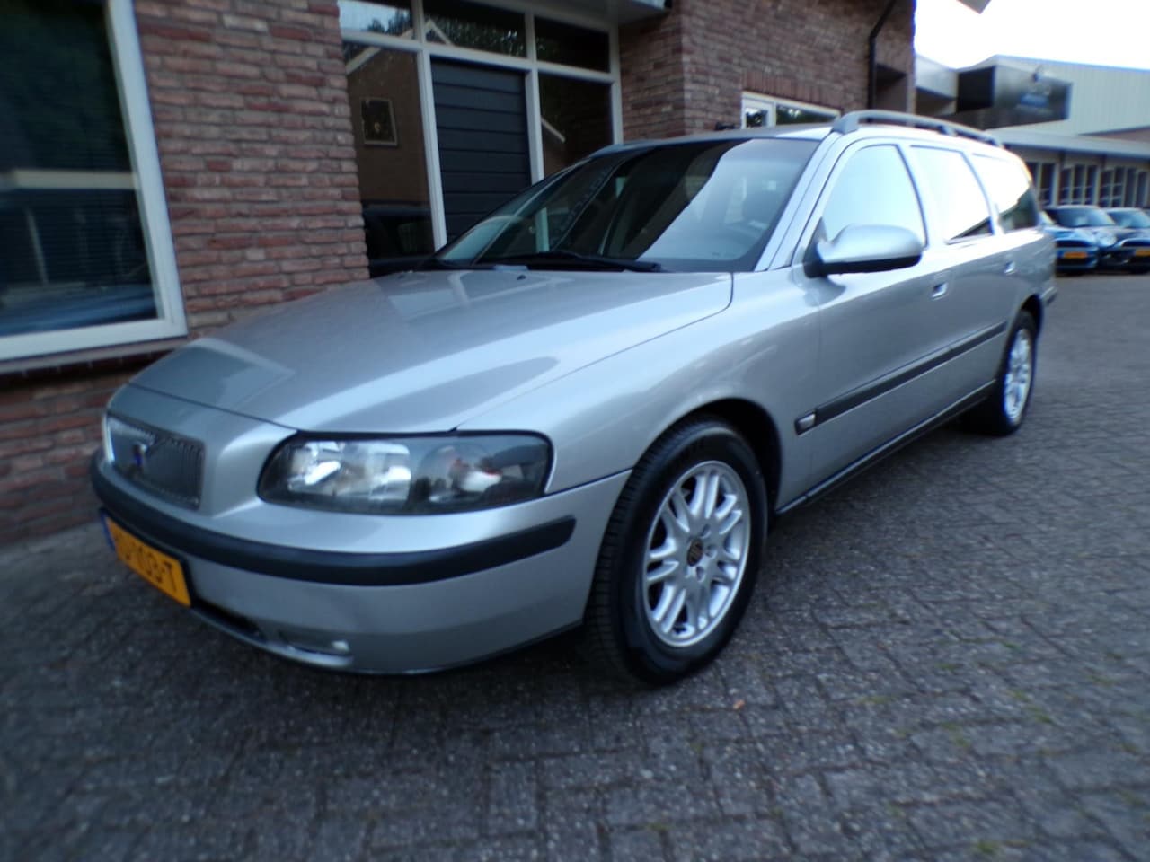 Volvo V70 - 2.4 Automaat - AutoWereld.nl
