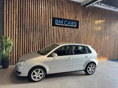 Volkswagen Polo - 1.4-16V Trendline 5 DEURS, AIRCO