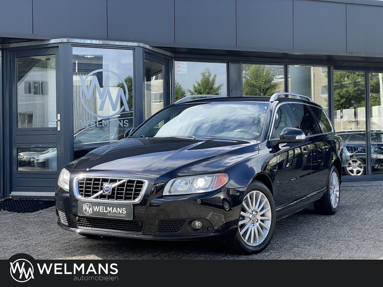 Volvo V70 - 3.0 T6 AWD Summum Youngtimer | Navi | Xenon | Leder - AutoWereld.nl