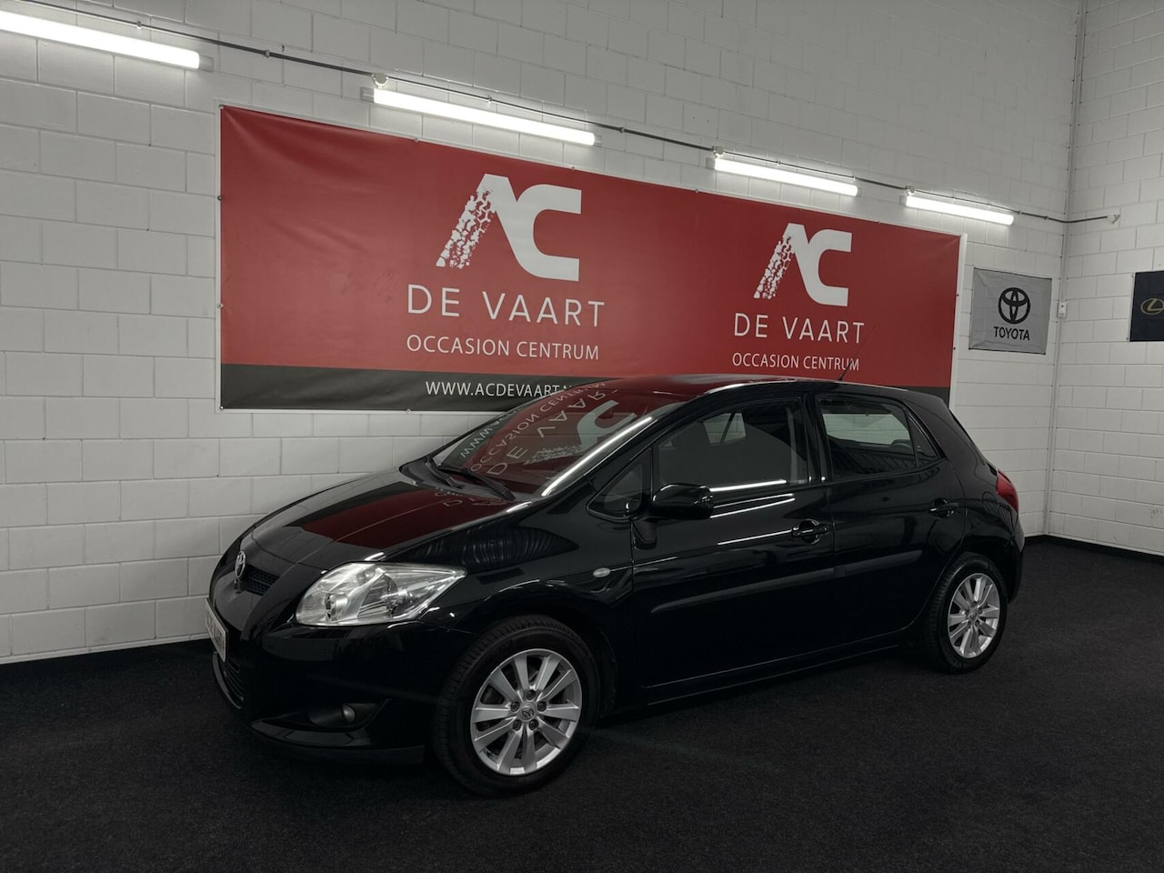 Toyota Auris - 1.6-16V Luna Business - KEYLESS/CLIMA/TRKHK/NAP - AutoWereld.nl