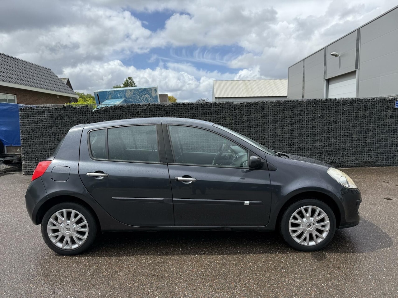 Renault Clio - 1.2-16V 5-deurs Airco/Cruise/Bluetooth Netjes - AutoWereld.nl