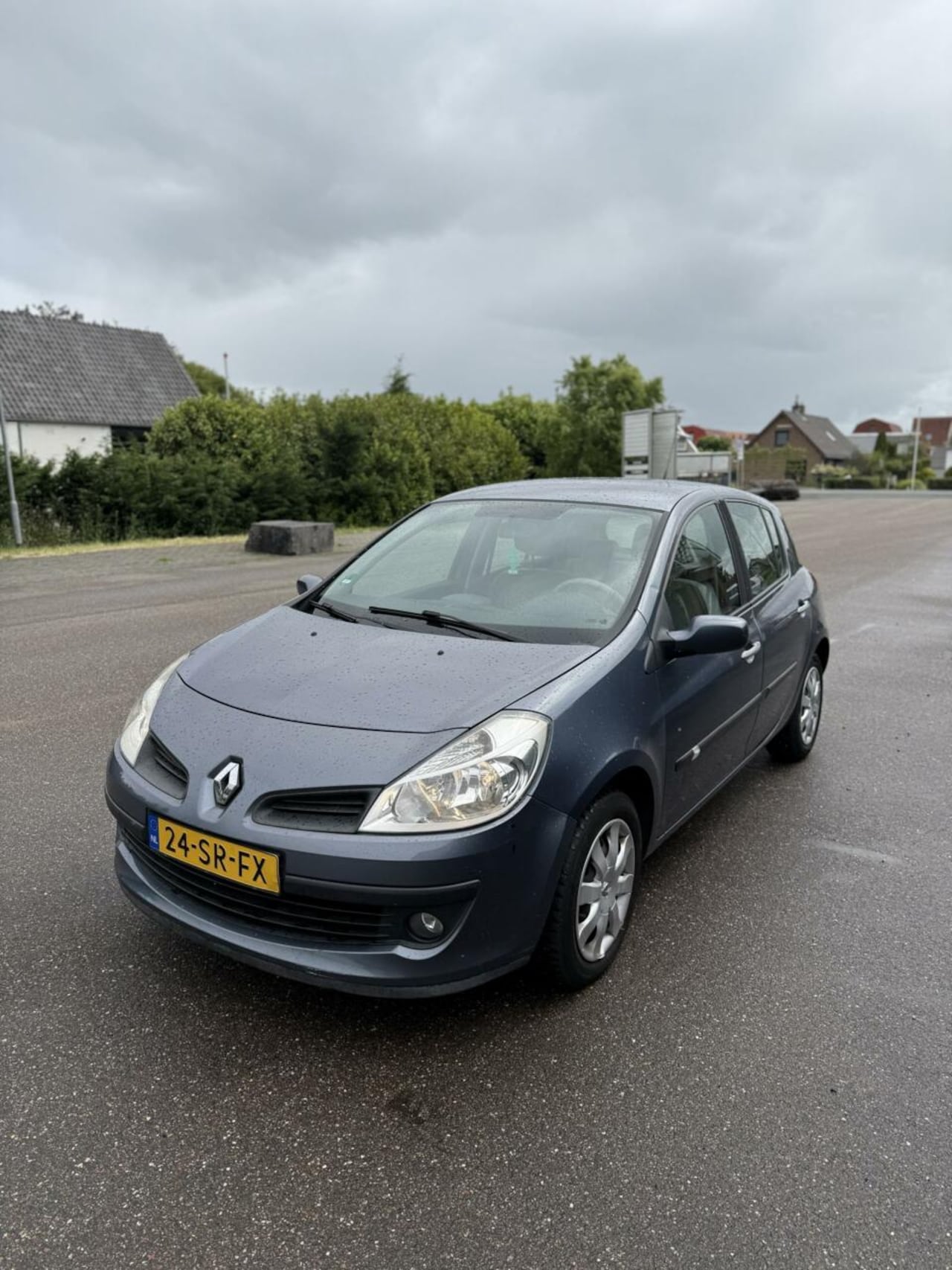 Renault Clio - 1.4-16V 5-deurs Alcantara/Parkeersensor/Airco - AutoWereld.nl