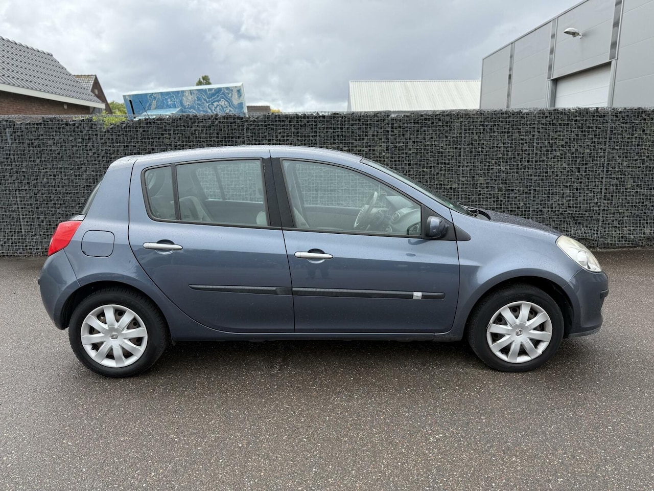 Renault Clio - 1.4-16V 5-deurs Alcantara/Parkeersensor/Airco - AutoWereld.nl