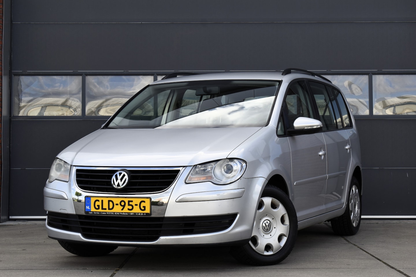 Volkswagen Touran - 1.4 TSI Comfortline 7p Cruise - Clima - Youngtimer - AutoWereld.nl