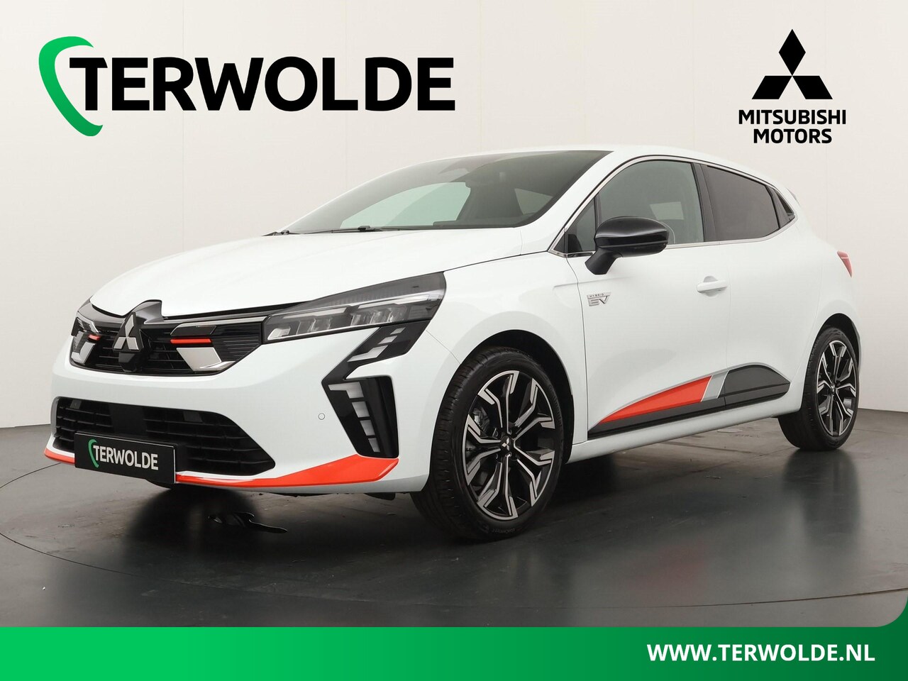Mitsubishi Colt - 1.6 HEV Intense+ | €3.250 Voordeel | Exclusief bij Terwolde | Instaplijsten | Striping | 1 - AutoWereld.nl