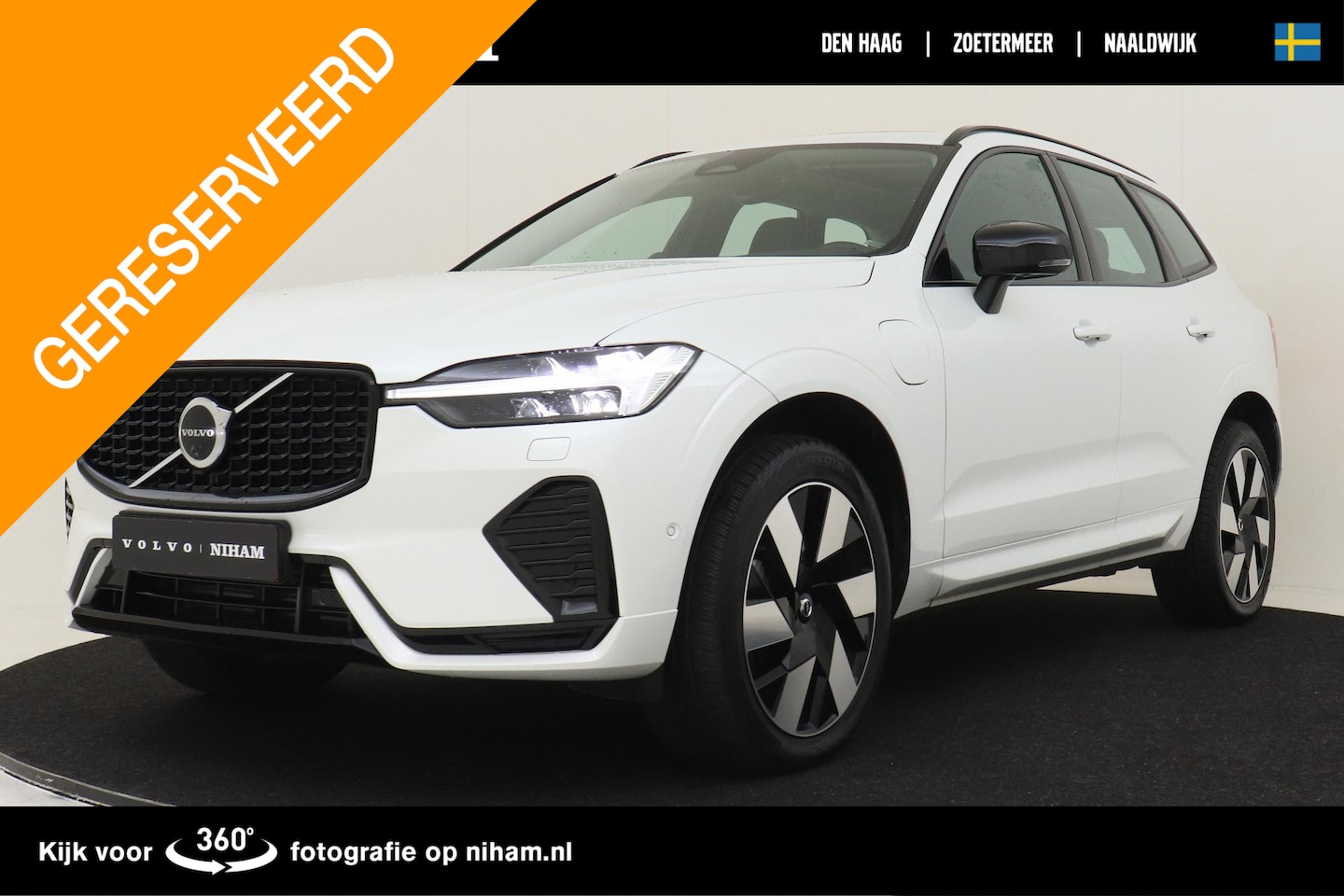 Volvo XC60 - T6 RECHARGE AWD ULTIMATE DARK -PANO.DAK|BOWERS&WILKINS|LUCHTVERING|TREKHAAK|360°CAM - AutoWereld.nl
