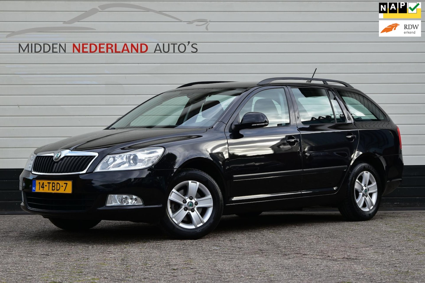 Skoda Octavia Combi - 1.2 TSI Ambition Business Line * APK 2026 * - AutoWereld.nl