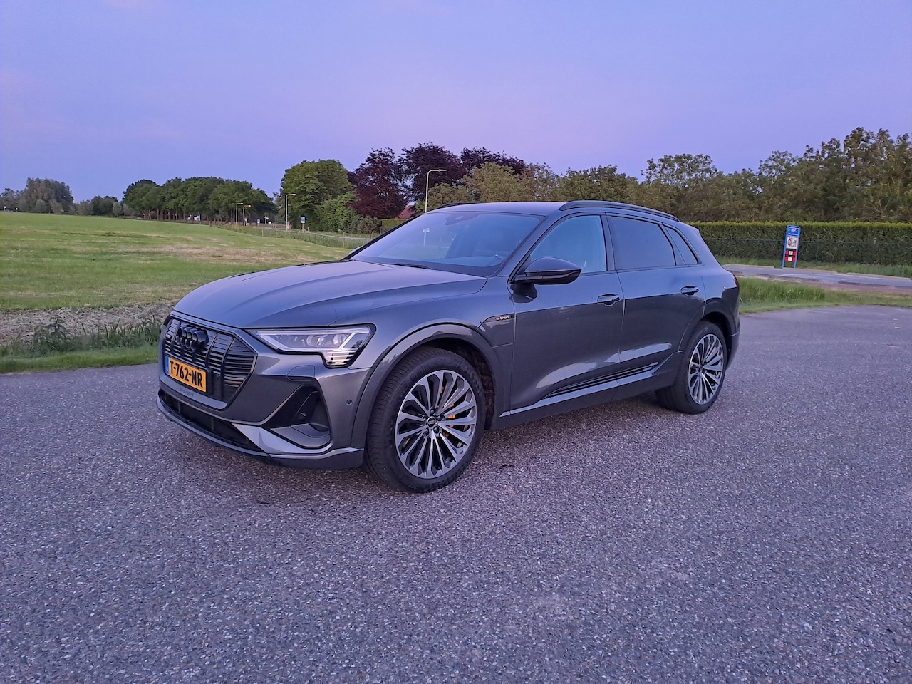 Audi e-tron - 50 quattro edition S line Black - AutoWereld.nl