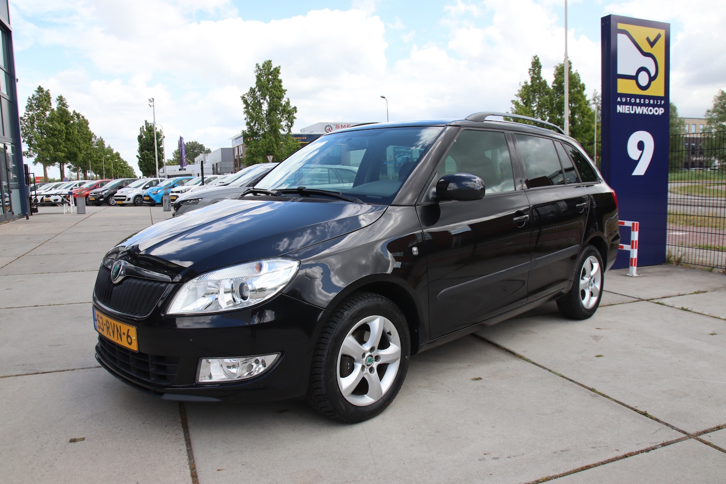Skoda Fabia Combi - 1.2 TSI Tour Airco, Trekhaak, Nieuwe APK, NL Auto Lente aanbieding! - AutoWereld.nl