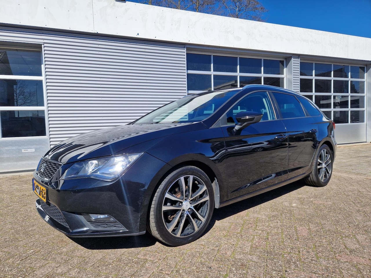 Seat Leon ST - 1.6 TDI Style Ecomotive 1.6 TDI Style Ecomotive - AutoWereld.nl