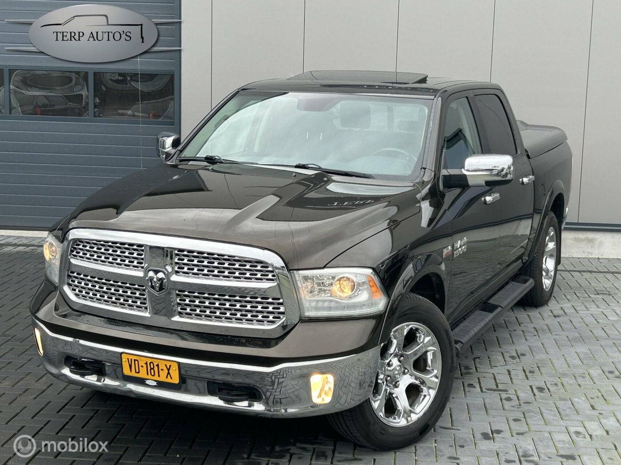 Dodge Ram 1500 - 4X4 5.7 V8 Laramie - AutoWereld.nl